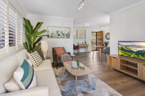 Cosy Unit with Parking near New Farm Park & River